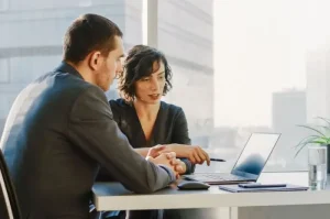 Guide to Choosing a Safe and Trusted Investment Broker